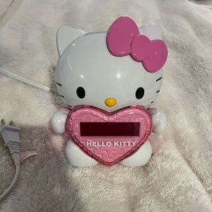 🎀HELLO KITTY🎀 alarm/radio